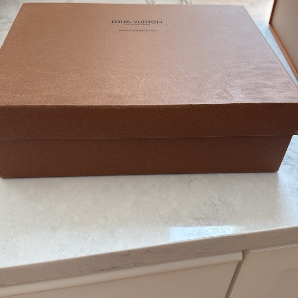 Louis Vuitton Brown Box - Picture 3 of 11